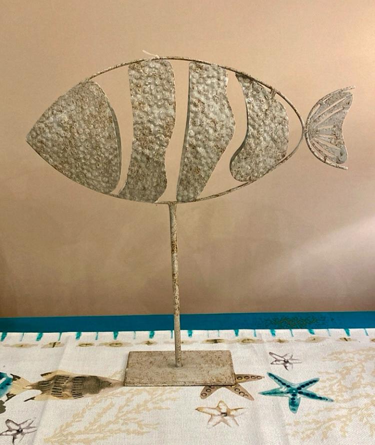 PESCE IN LATTA BIANCO