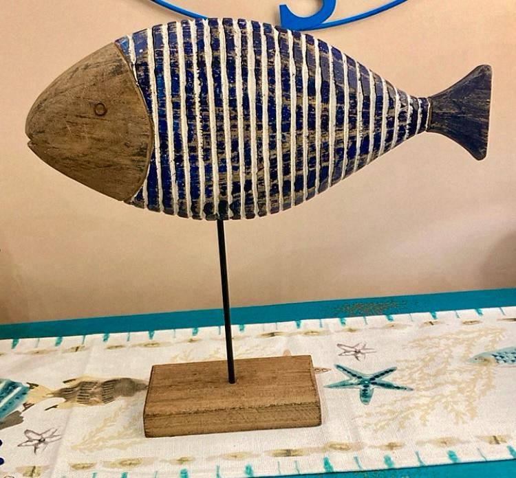 PESCE BLU CON BASE