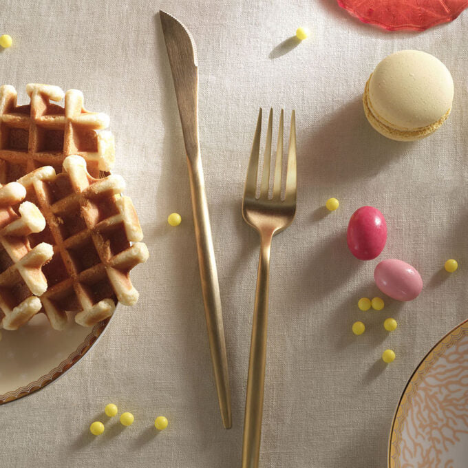 24-piece matt gold cutlery set