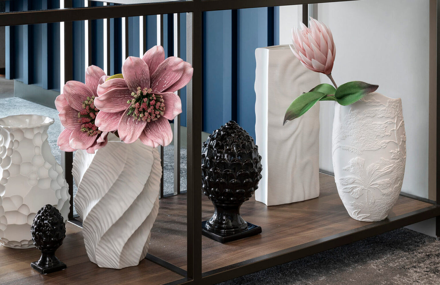 VASO RELIEF FLUSSI BIANCO
