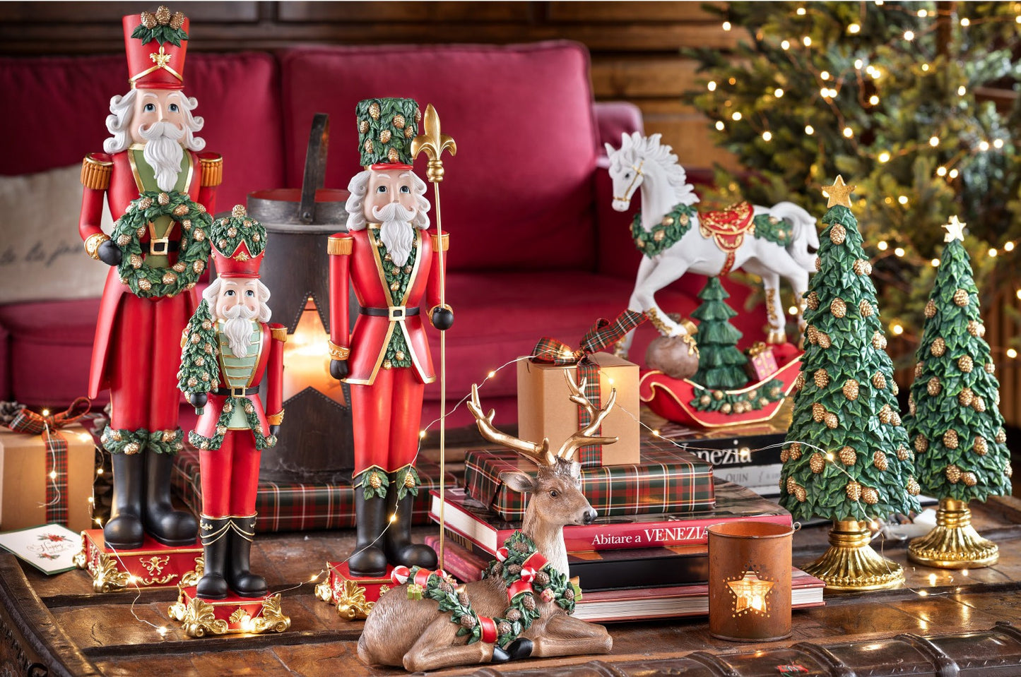 RENNA SEDUTA - ROSSO NATALE