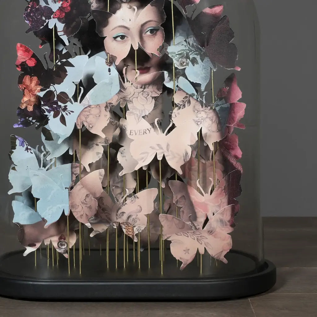 ANAMORFOSI SOTTO LA CUPOLA DI VETRO - LA BELLE