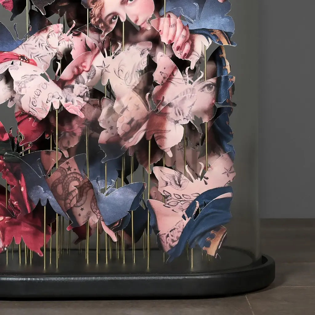 ANAMORFOSI SOTTO LA CUPOLA DI VETRO - AMY E BLAKE