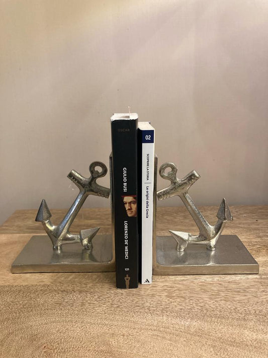 Bookends still in steel