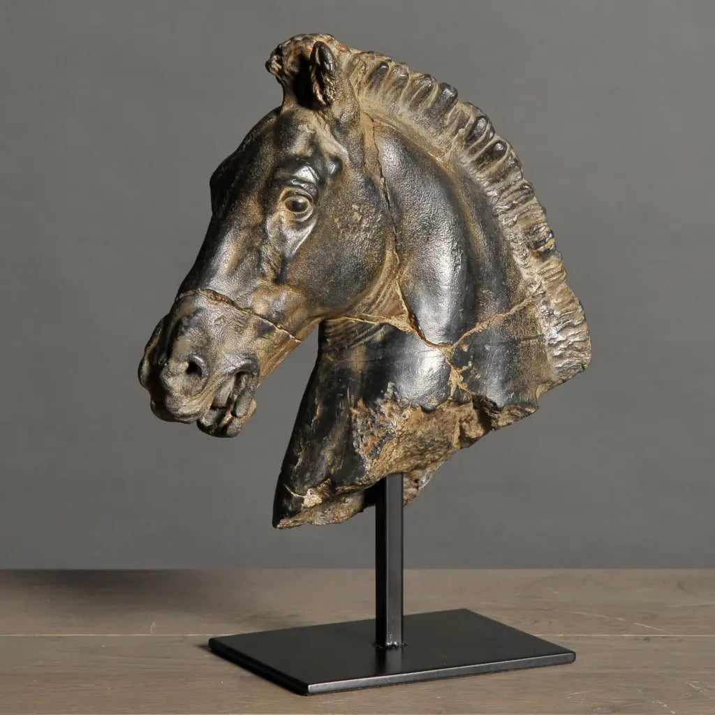 SCULTURA TESTA DI CAVALLO DI MONTI