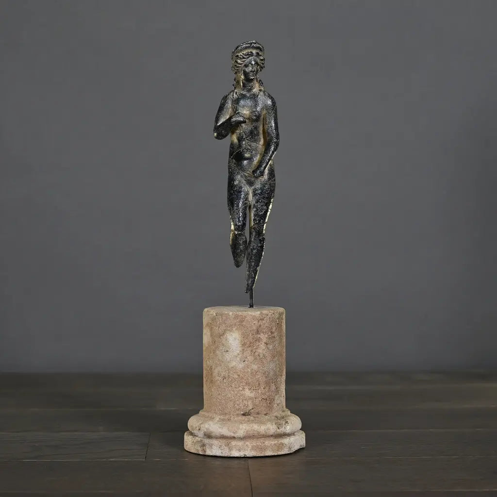 STELE CON LA VENERE ROMANA