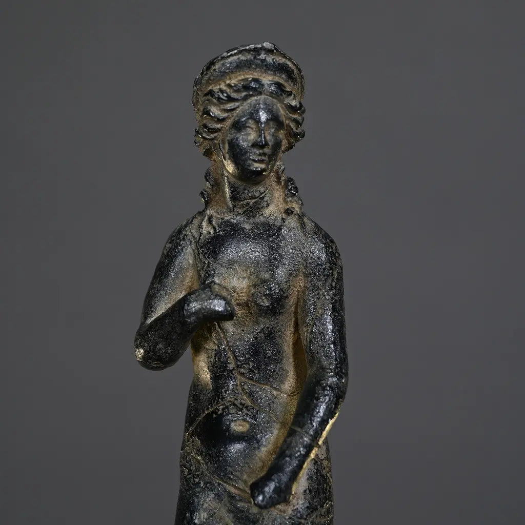 STELE CON LA VENERE ROMANA